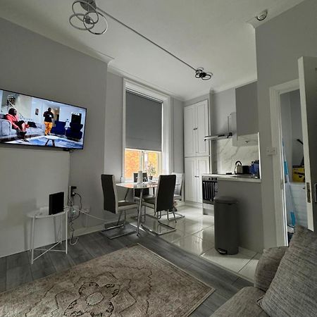 Modern 2-Bedroom Apartment-Dublin City Εξωτερικό φωτογραφία