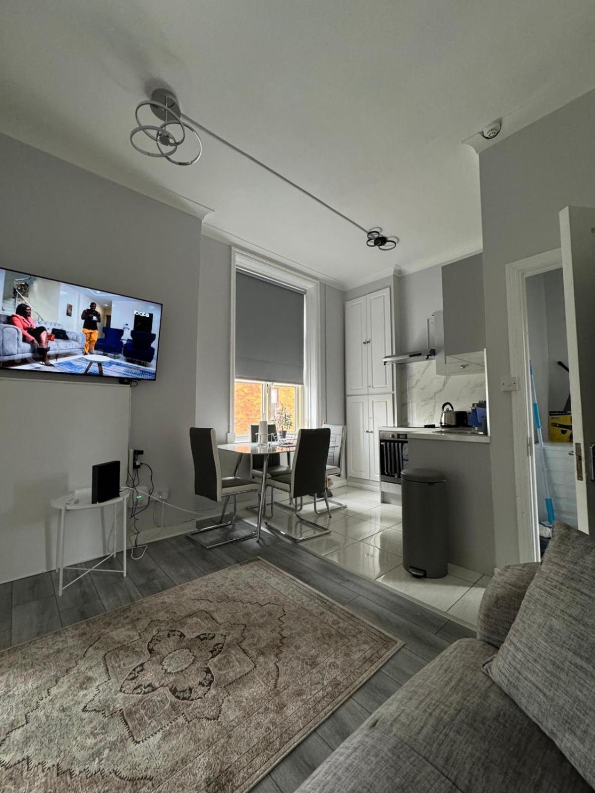 Modern 2-Bedroom Apartment-Dublin City Εξωτερικό φωτογραφία