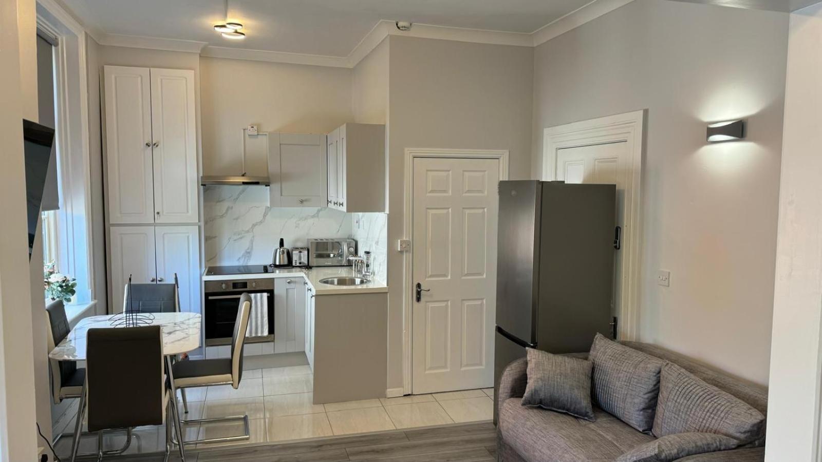 Modern 2-Bedroom Apartment-Dublin City Εξωτερικό φωτογραφία